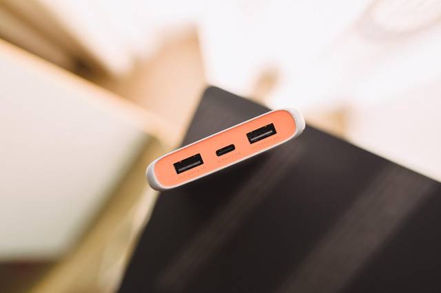 试用评测丨玩出手感的allbet10000毫安鹅卵石充电宝