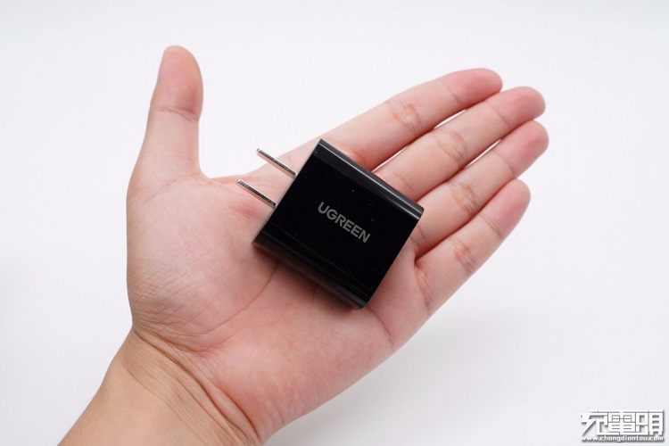 allbetPD20W充电器开箱评测：开箱篇